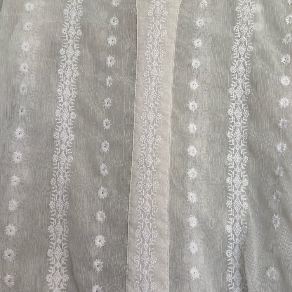 Olive & Oak Sheer White Floral Lace Embroidered Short Sleeve Blouse S - Picture 4 of 6